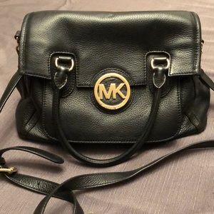 Michael Kors | Black leather handbag/crossbody